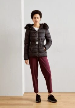 Gabor Comfort Sneakers BasseZwart Donna Sneakers GAJ11A0DQ-Q11 -Vendite Gabor 30fc35de30fe44d1970be4f0dd56d2e0