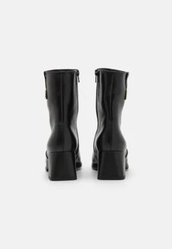 Gabor Comfort StivalettiSchwarz Donna Stivaletti GAJ11N07H-Q11 9 Gabor Comfort StivalettiSchwarz Donna Stivaletti GAJ11N07H-Q11 -Vendite Gabor 9c42917db09e43baa76f8ca111f53c55