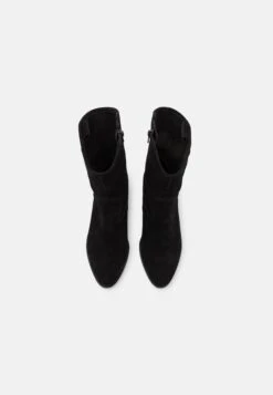 Gabor Comfort Stivaletti Texani / BikerBlack Donna Stivaletti GAJ11N065-Q11 -Vendite Gabor b27a0375baeb4ea6aed3d8fd88db6e7b