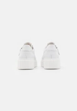 Gabor Comfort Sneakers BasseWeiss Donna Sneakers GAJ11A0BS-A11 9 Gabor Comfort Sneakers BasseWeiss Donna Sneakers GAJ11A0BS-A11 -Vendite Gabor cab069e8d8514499a7011cf1ecbcf045