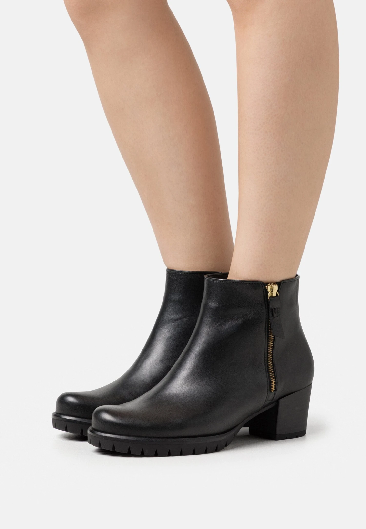 Gabor Comfort Stivaletti Texani / BikerSchwarz Donna Stivaletti GAJ11N06M-Q11 1 Gabor Comfort Stivaletti Texani / BikerSchwarz Donna Stivaletti GAJ11N06M-Q11