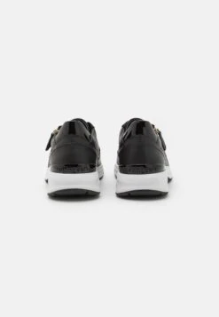 Gabor Comfort Sneakers BasseBlack Donna Sneakers GAJ11A0E0-Q11 9 Gabor Comfort Sneakers BasseBlack Donna Sneakers GAJ11A0E0-Q11 -Vendite Gabor ed8216e67e1045d3a52490e56b901855