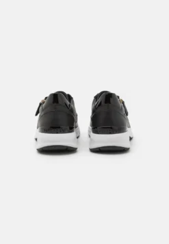 Gabor Comfort Sneakers BasseBlack Donna Sneakers GAJ11A0E0-Q11 -Vendite Gabor ed8216e67e1045d3a52490e56b901855 scaled